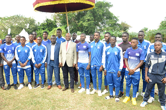  he abaka poses with the ulemeezi team