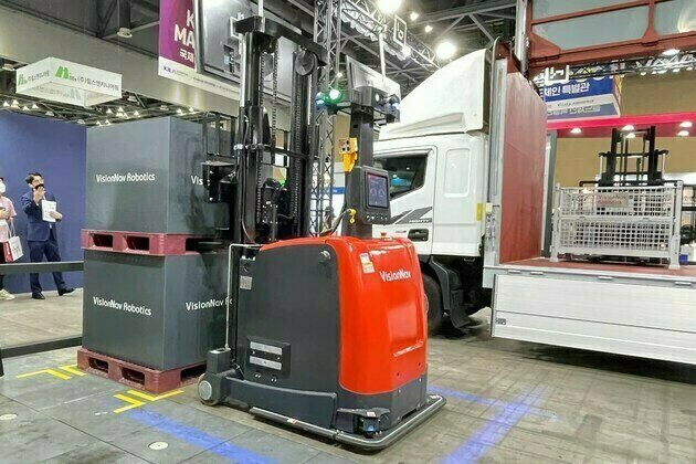 VisionNav roars back with unmanned wing van loading& unloading solution to KOREA MAT2022