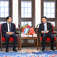 CHINA-BEIJING-XINHUA-FU HUA-UZBEK AMBASSADOR TO CHINA-MEETING (CN)