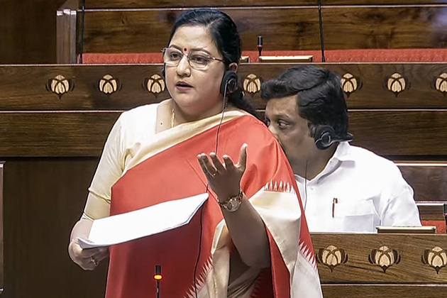DMK MP Kanimozhi Somu slams Nainar Nagendran over remarks on Vijay's "personal life" remarks, calls it "uncivilised"