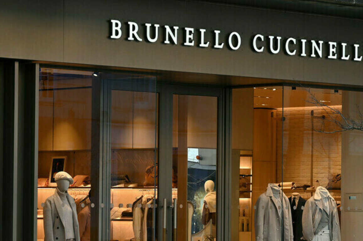 Italian luxury brands shares dive over Russia sales claims