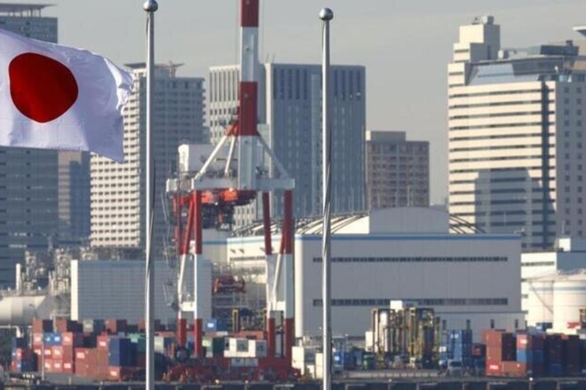 Powerful quake off northern Japan injures dozens and triggers tsunami