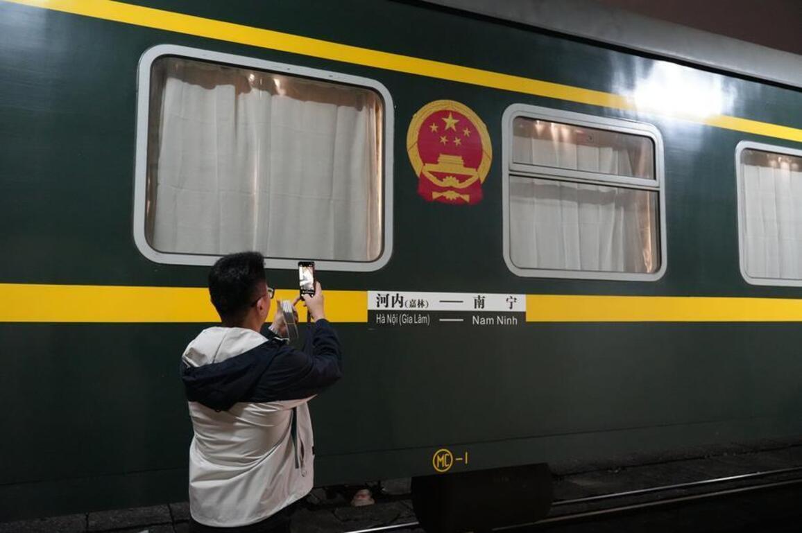 More than a ride, cross-border train brings Vietnam, China closer
