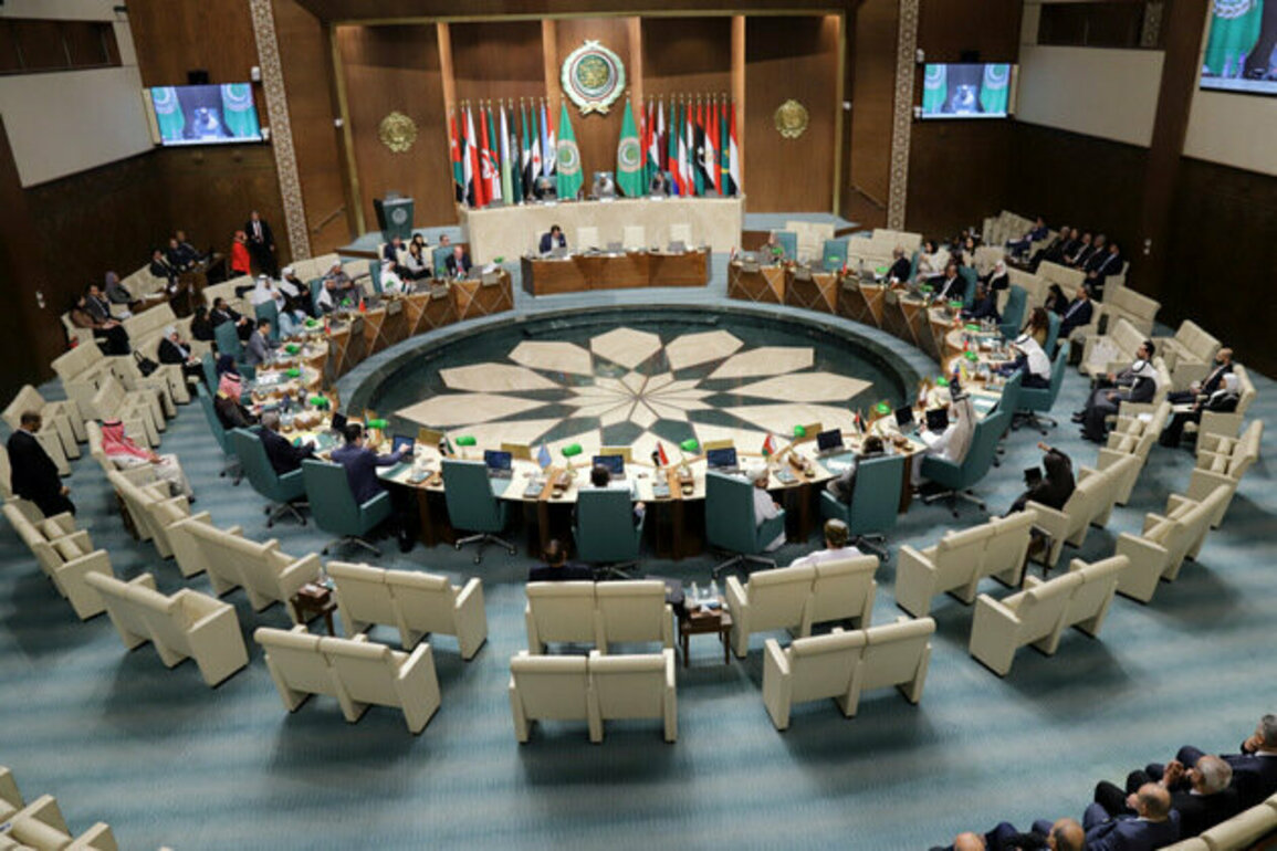 UAE hands over presidency of 115th Arab Economic and Social Council to Bahrain