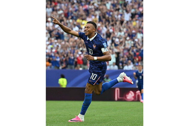 FIFA World Cup 2026: Mbappe's effigy burned in Paraguay after WC defeat; France Sports Minister condemns "Violence"