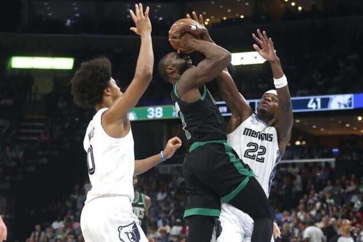 Celtics come back in 4th to hand Grizzlies another loss