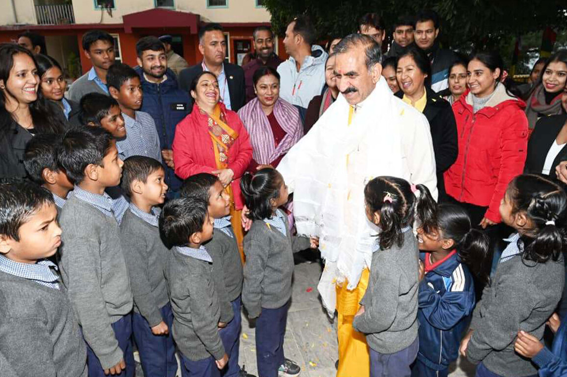 Himachal CM Sukhu interacts with students of Tong-Len School in Dharamshala