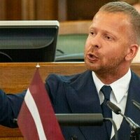 EU states parliament expels MP for speaking Russian