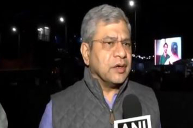 Steps taken for crowd control at Delhi station; special trains arranged: Union Minister Ashwini Vaishnaw