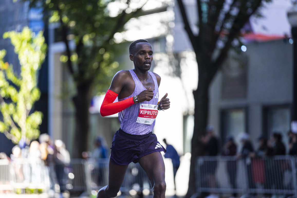 (SP)U.S.-CHICAGO-MARATHON