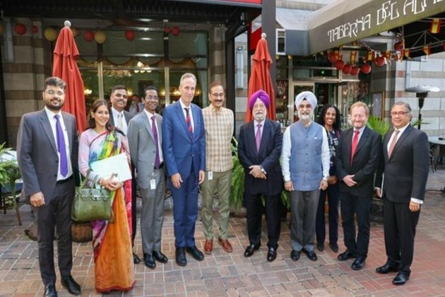 Hardeep Singh Puri holds meeting with leadership of World Bank's International Finance Corporation in Washington