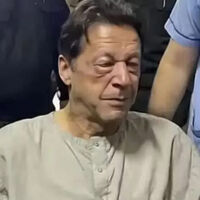Pak ex-PM seen by doctors in jail after reports of partial vision loss