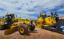 Máquina da Komatsu no complexo Minas-Rio Anglo American Trator