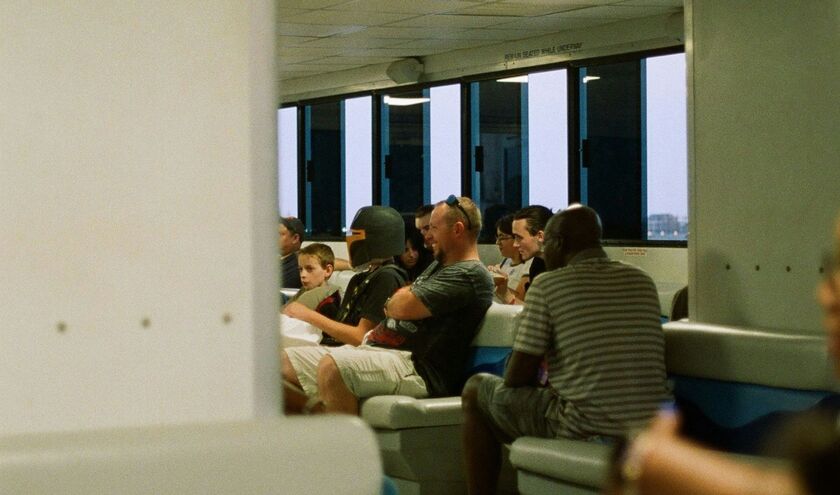 Waiting room (c) ManuelTheLensman/Unsplash 