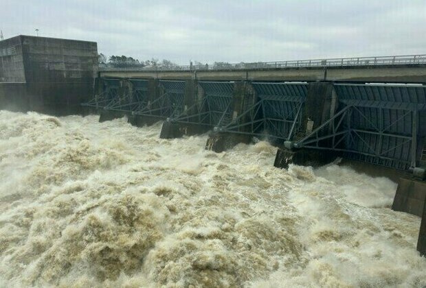 Corps continues controlled water releases following heavy rainfall, emphasizes public safety near dams