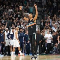 Injured Clippers prepare to host Spurs machine