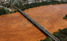  Rompimento da barragem de Fundão