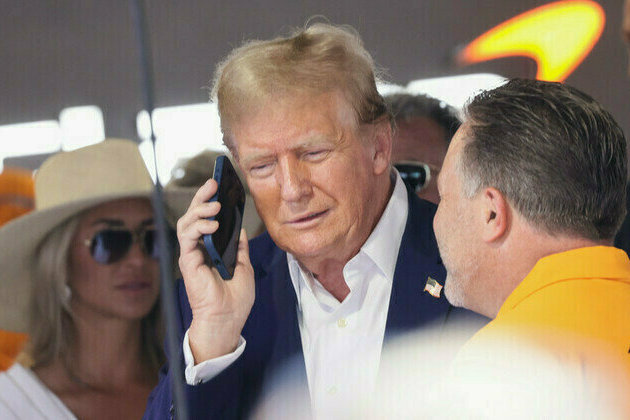 Trump schmoozes with world leaders on personal mobile  Politico