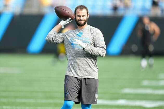 Panthers reach deal with Hunter Renfrow, to put Jalen Coker on IR