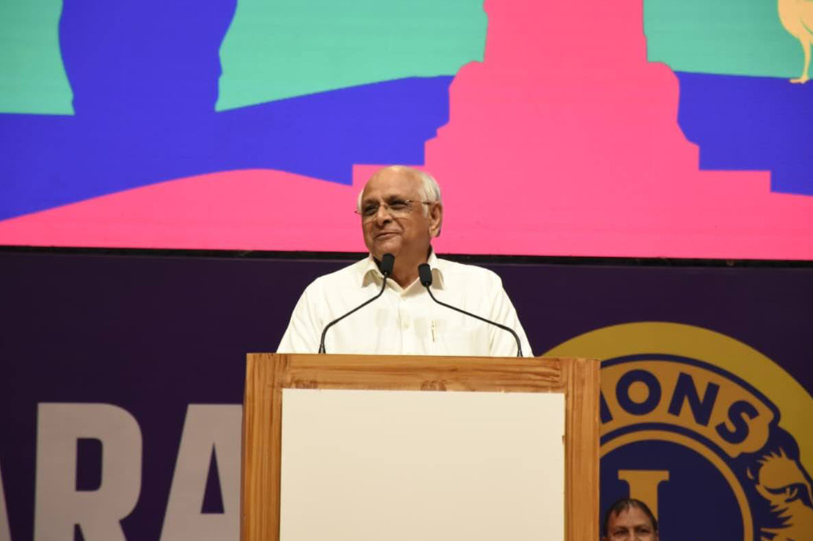 Gujarat CM presents cheques worth Rs 2,800 crore for holistic development of municipalities