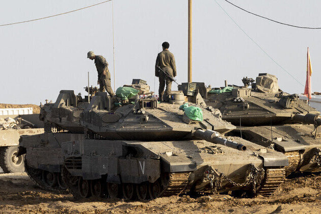 Israel ready for new ground attack on Gaza  WSJ