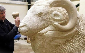 The sculptor carving a place in history for the Border Collie