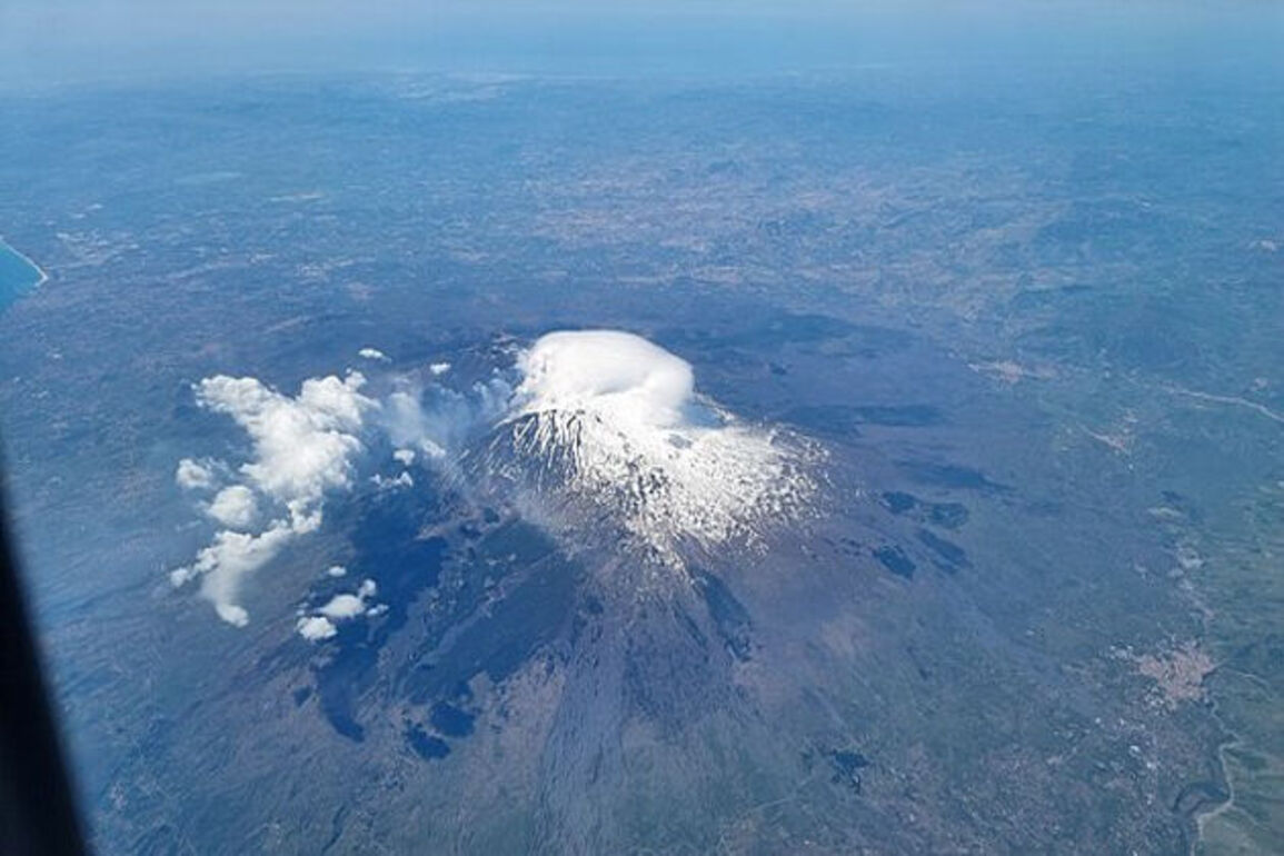 Volcano erupts on Italy’s Mount Etna, but tourist visits restricted