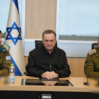 Israel to occupy southern Lebanon  Defense Minister
