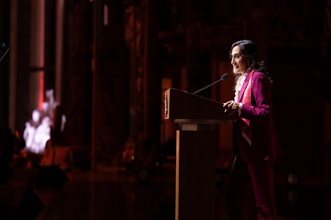 Canadian FM softens tone towards China, says it's a "new govt" with "new foreign policy, geopolitical environment"