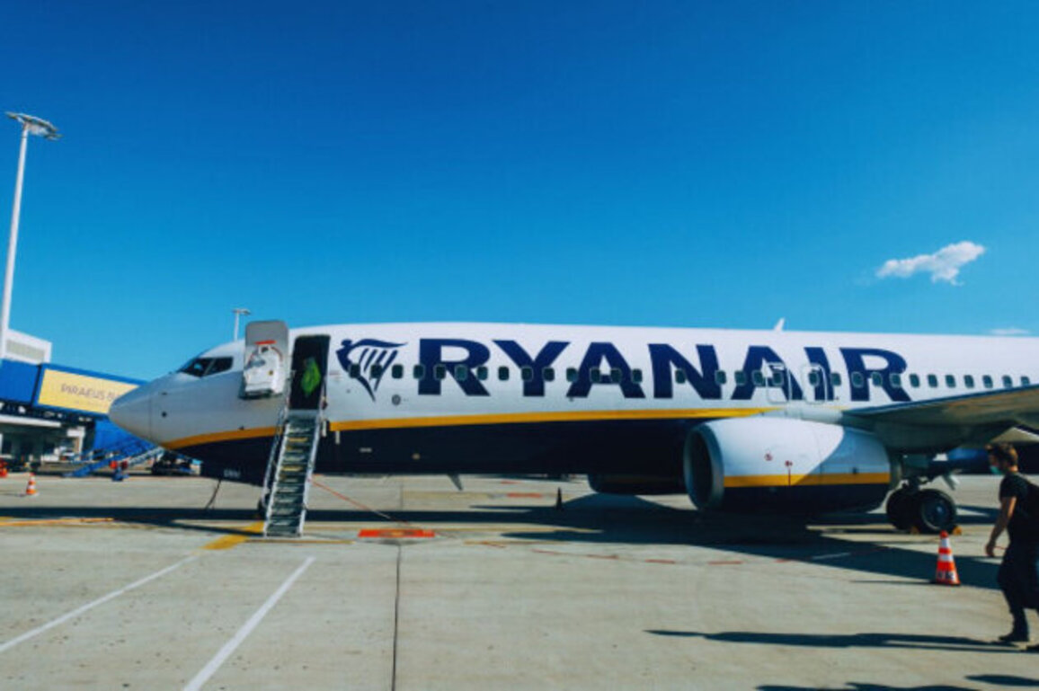 Ryanair Goes Fully Digital: Paper Boarding Passes No Longer Accepted