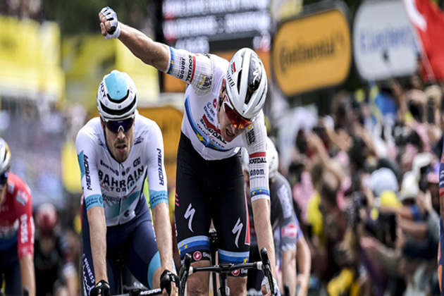 Tour de France: Tim Merlier dodges chaos to win stage 3 as Jasper Philipsen crashes out, Remco Evenepoel hits deck
