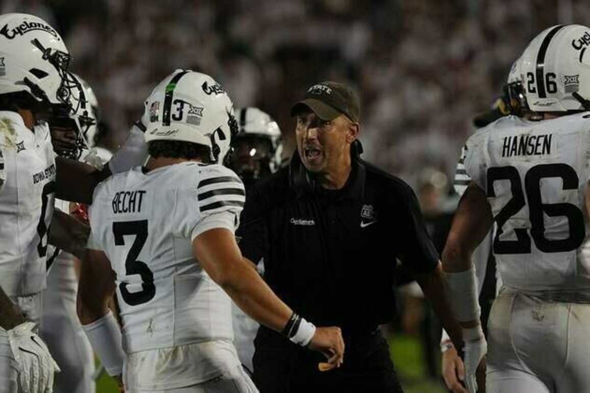 Cincinnati out to prove its Big 12 candidacy vs. unbeaten No. 14 Iowa State
