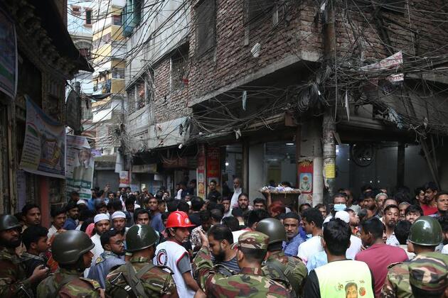 Powerful earthquake in Bangladesh leaves 10 dead, hundreds injured