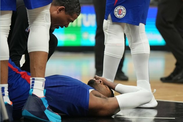 Clippers' Paul George exits with apparent knee injury