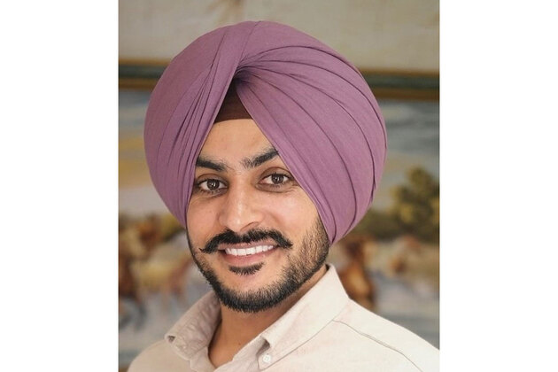 Punjabi singer Rajvir Jawanda passes away after road accident; CM Mann, politicians pay tribute