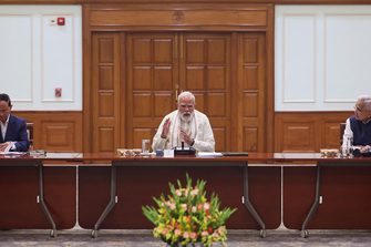 PM Modi holds meeting with Economic Advisory Council to boost India's growth amid global turmoil