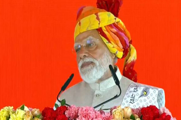 "Promises being fulfilled with great speed": PM Modi lays foundation stone of development projects worth Rs 16,680 crore in Rajasthan