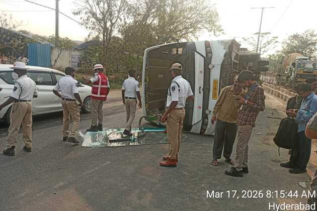 One injured after Bus overturns in Telangana