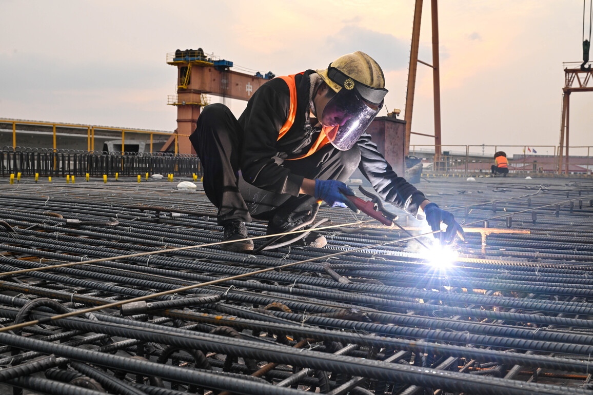 CHINA-JIANGSU-HIGH-SPEED RAILWAY-BOX GIRDER-CONSTRUCTION (CN)