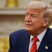 No firings over Signal leak  Trump