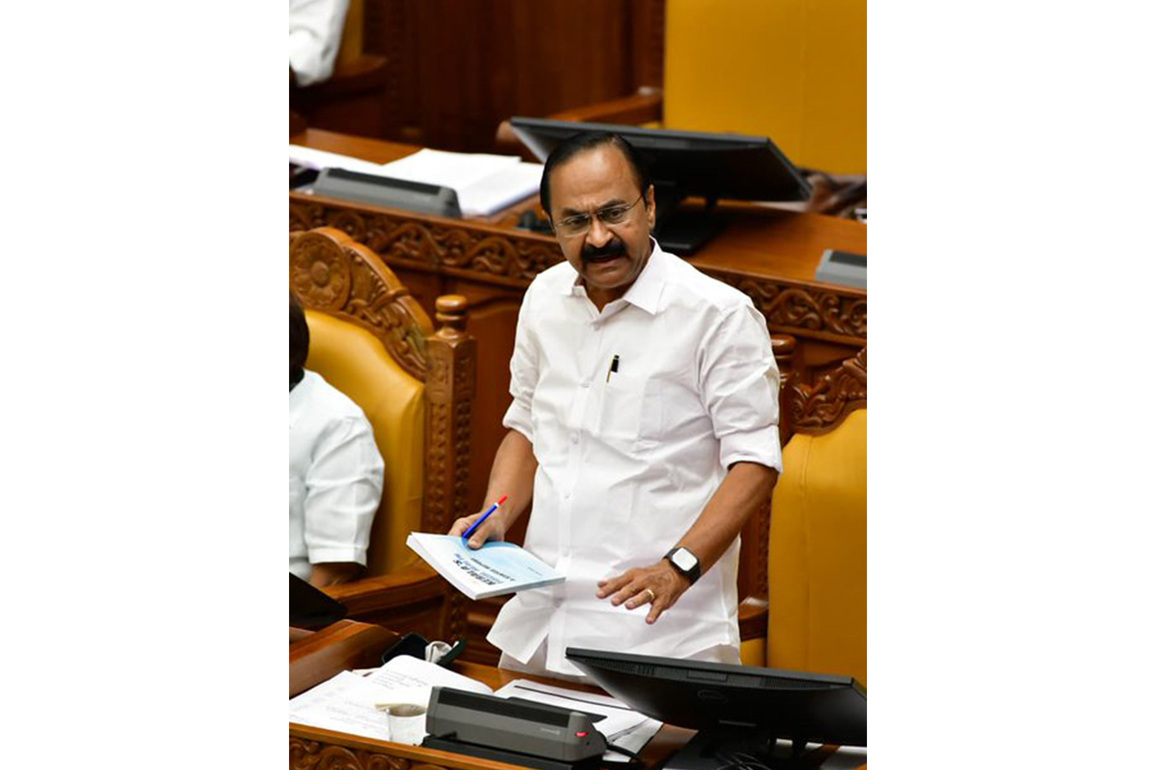 Keralam: Chief Minister Satheesan calls for forensic audit of KIIFB over "exorbitant" debt