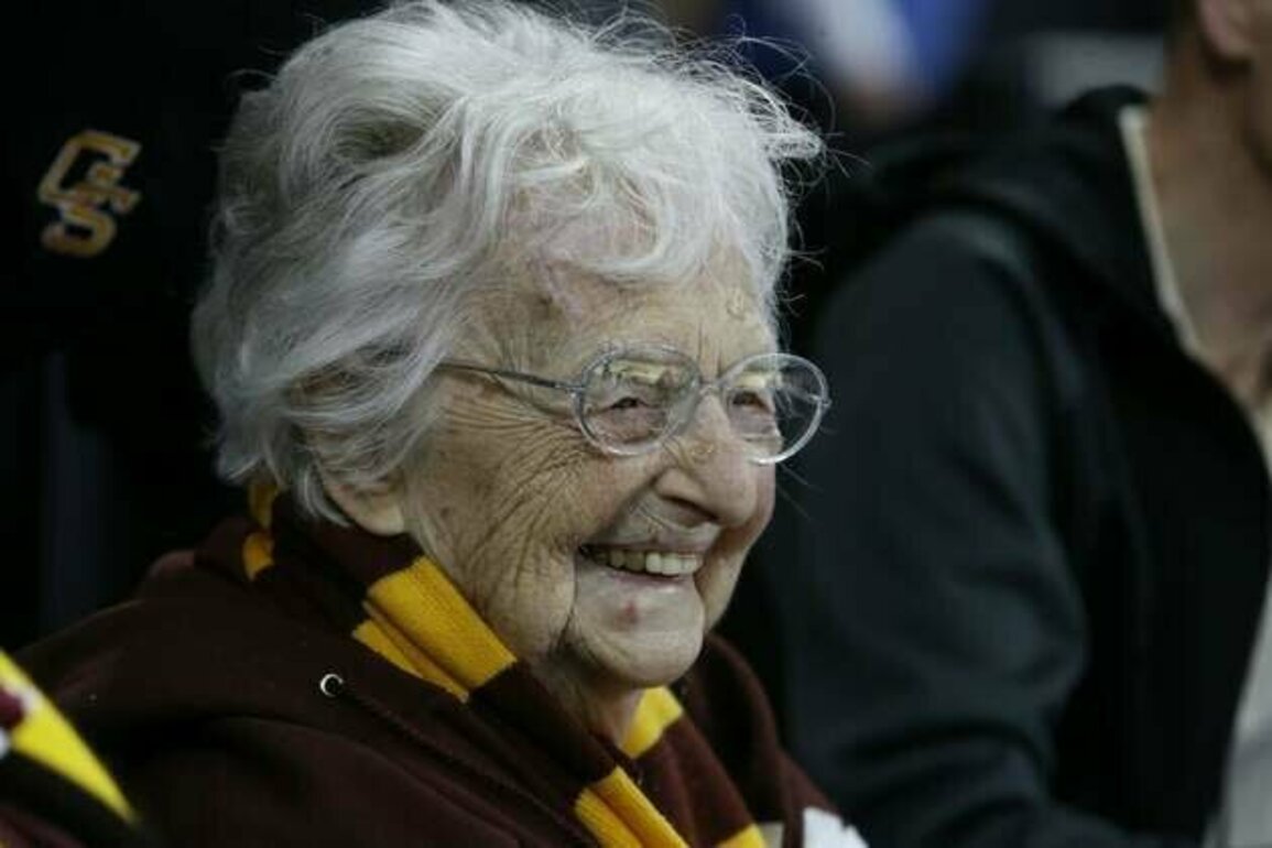 Famed Loyola-Chicago chaplain Sister Jean dies at 106