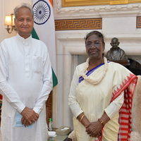 Former Rajasthan CM Ashok Gehlot extends birthday wishes to President Murmu