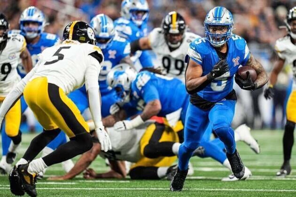 Report: Lions RB David Montgomery (illness) to play vs. Vikings