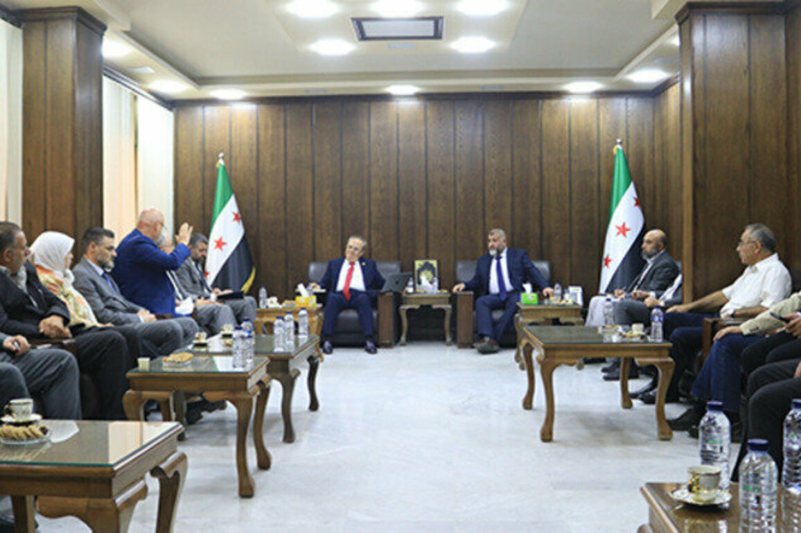 Minister of Higher Education discusses developing Daraa university