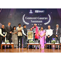 GCCI and WPU Goa Confer Gomant Gaurav Sanman on Dr. Raghunath Mashelkar at Goa 2037 Conclave