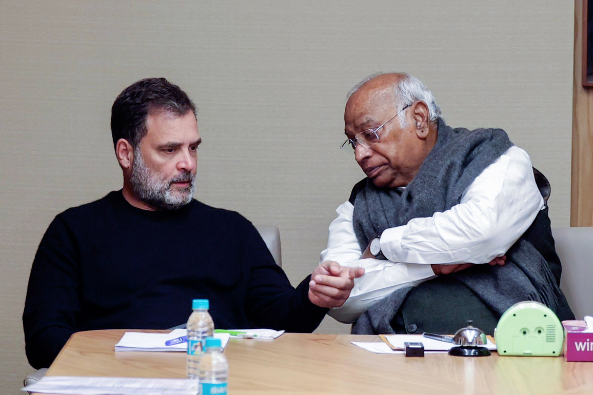 "Indians not actors in someone else's script": Congress asks Centre to respond to US' "permission" remark on Russian oil waiver