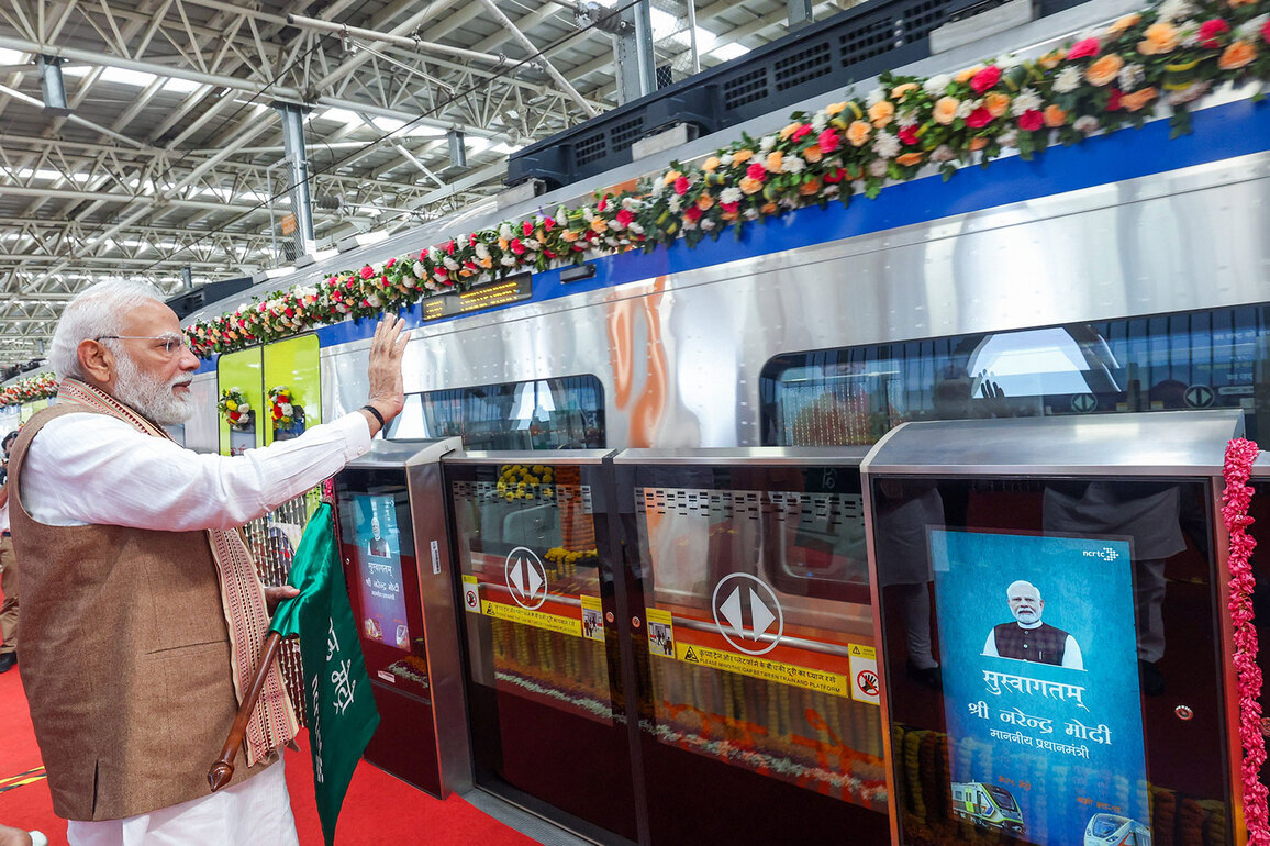 For the first time Namo Bharat and Metro rail will operate on the same station and on the same track: PM Modi