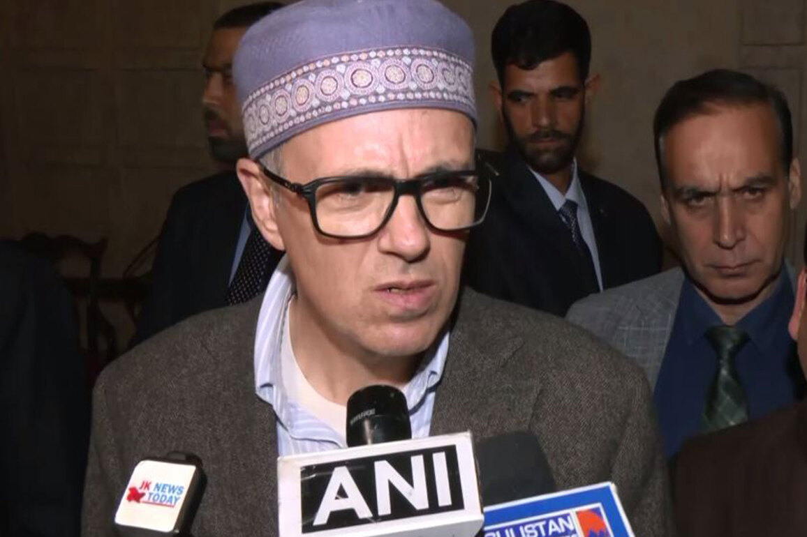 'Regrettable, PM Modi should take action': Omar Abdullah slams Giriraj Singh over "namak haram" remarks