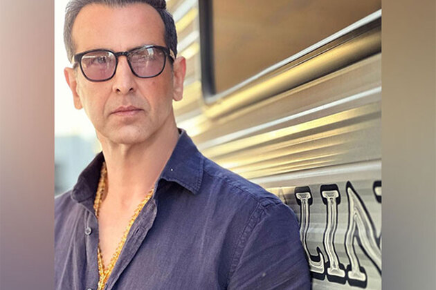 Ronit Roy goes on digital detox, says "need to forge a new road"